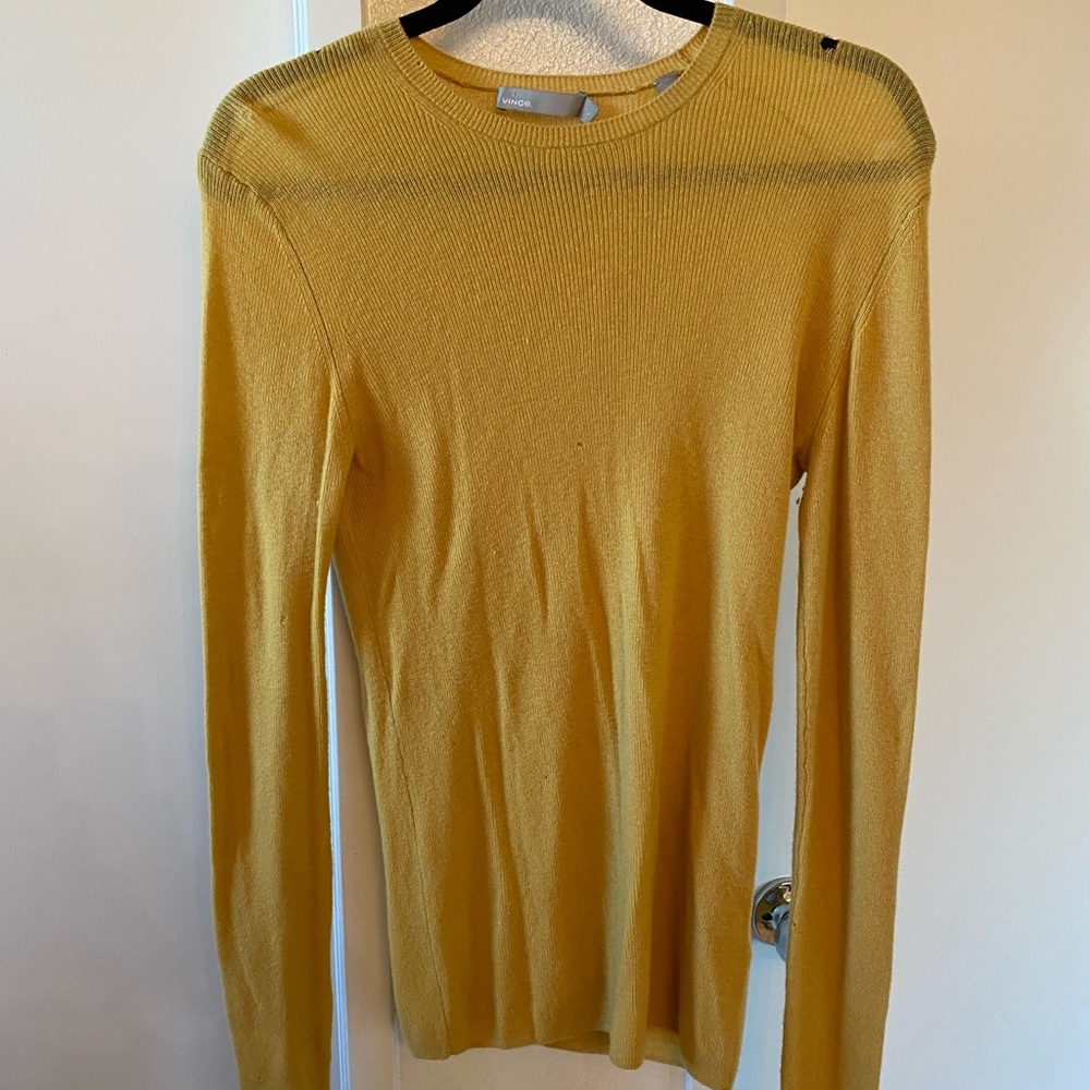 Used Vince Women’s fitted cashmere sweater/shirt Large